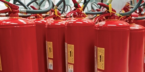 A proteção por extintores de incêndio em edificações