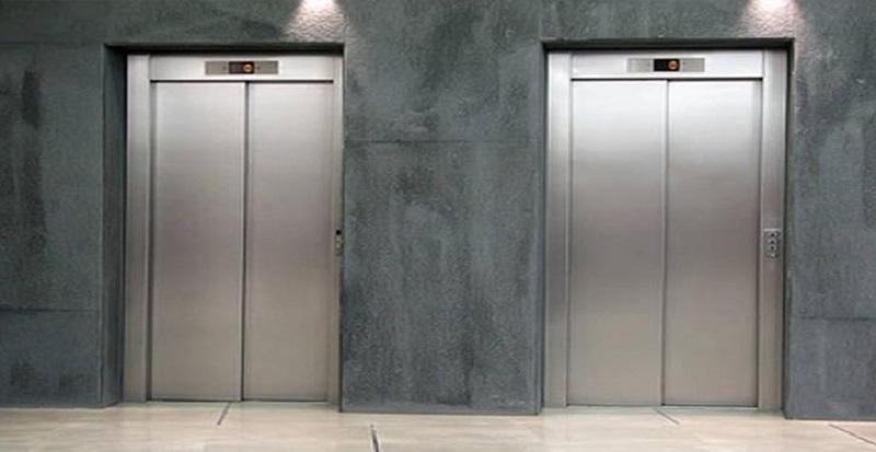 A resistência ao fogo de portas de pavimento de elevadores