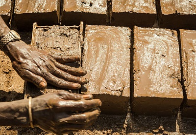 Como usar argamassa numa fundação em pedra rachão, ⊛, Construindo a 🏡 João  de barro