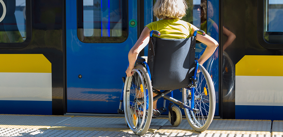 A acessibilidade em trem urbano ou metropolitano