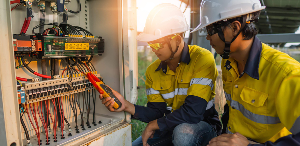 As caixas e os invólucros para dispositivos elétricos