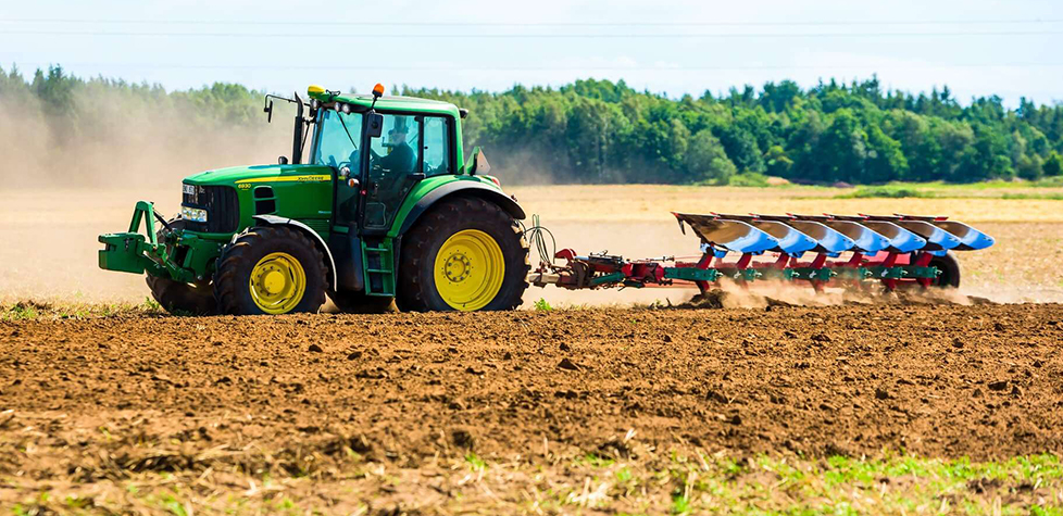 A proteção na capotagem de tratores de rodas de uso agrícola e florestal