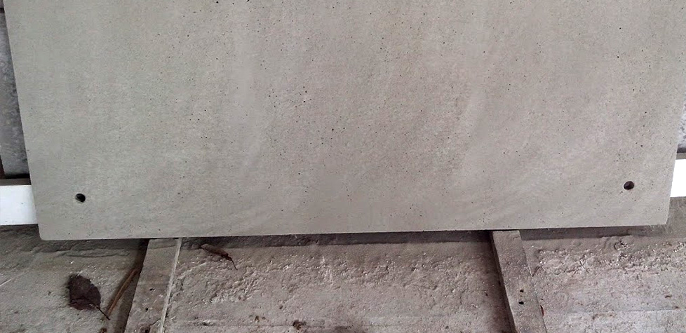 Os ensaios em pisos assentados de placas de concreto