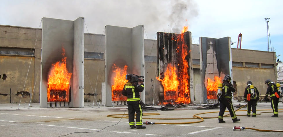 A determinação da reação ao fogo em revestimento externo de fachadas