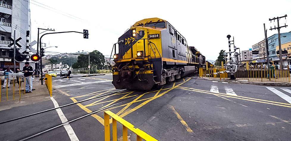 O projeto das travessias rodoviárias em passagens em nível públicas