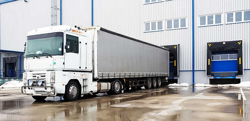 Os fatores importantes na hora de contratar uma transportadora para a indústria