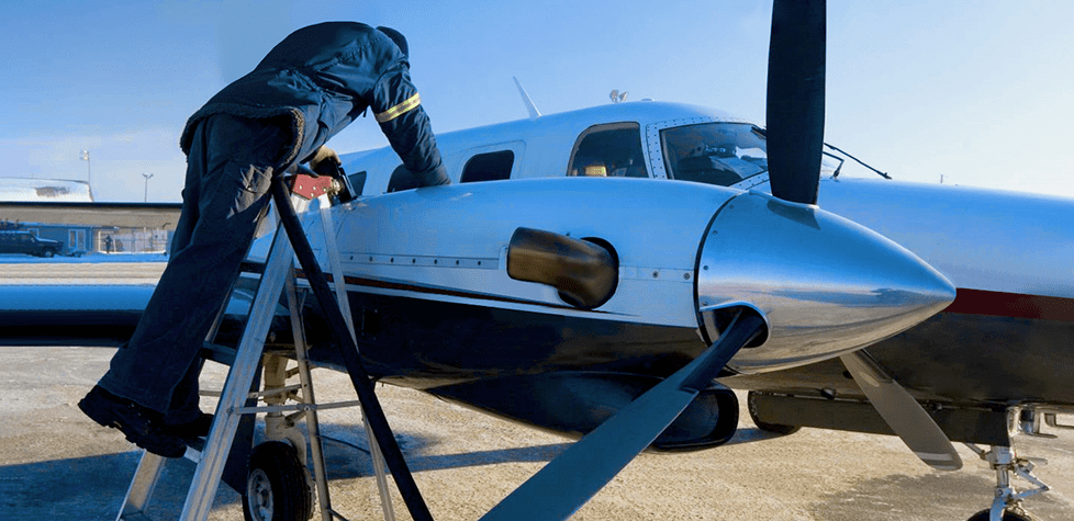 O controle da qualidade no armazenamento de combustíveis de aviação