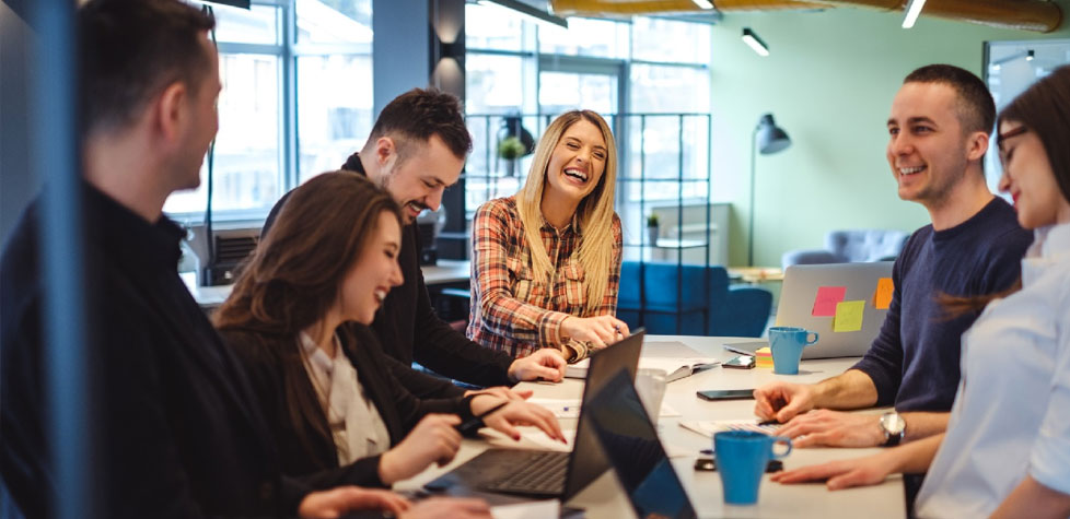 Um local de trabalho digital mais humano