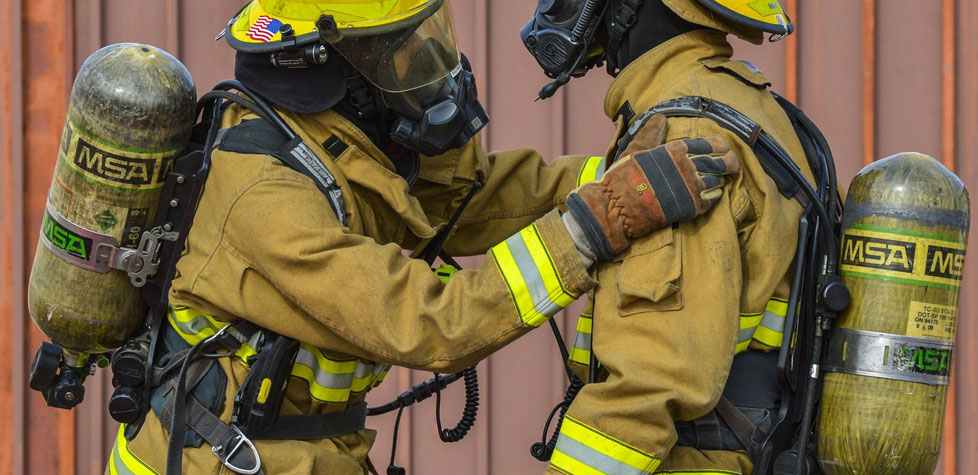 A inspeção e a reparação dos equipamentos de proteção individual dos bombeiros
