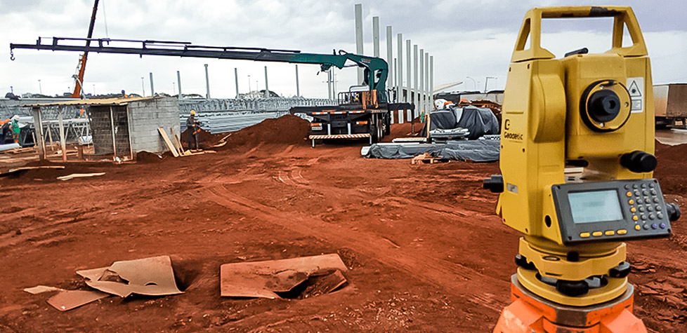 Os procedimentos normativos para a locação topográfica de obra metroviária