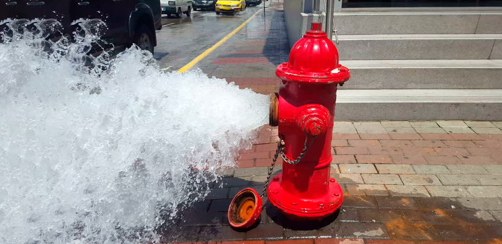 A conformidade das válvulas e acessórios para hidrantes