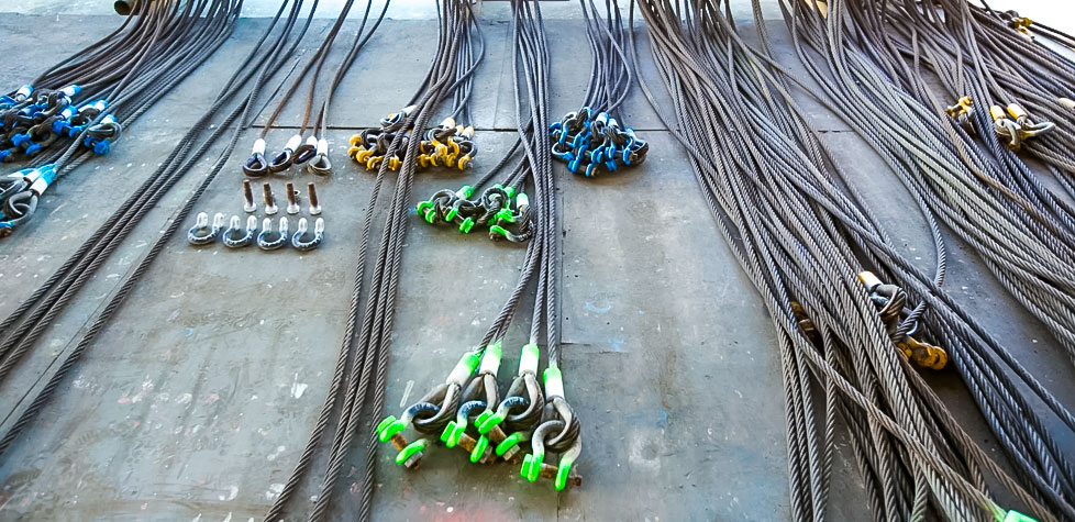 A soquetagem dos cabos de aço com metal e resina deve cumprir a norma técnica