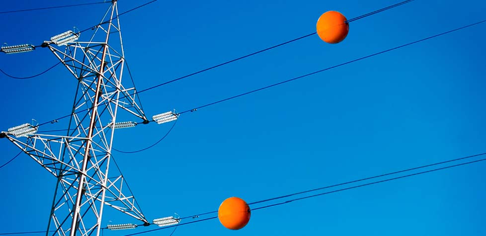 A conformidade da sinalização de advertência em linhas aéreas de energia