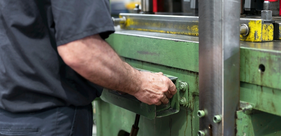 As prensas mecânicas devem cumprir as medidas normativas de segurança
