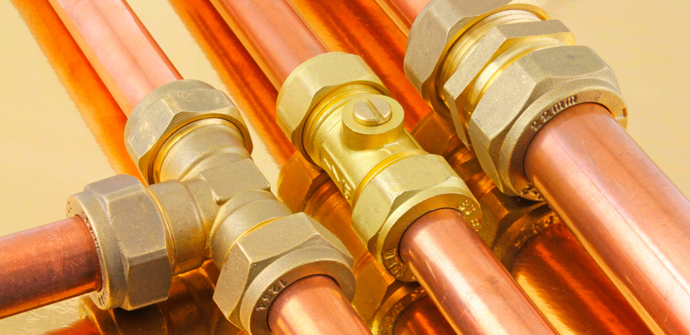 A conformidade das conexões com terminais de compressão para tubos de cobre