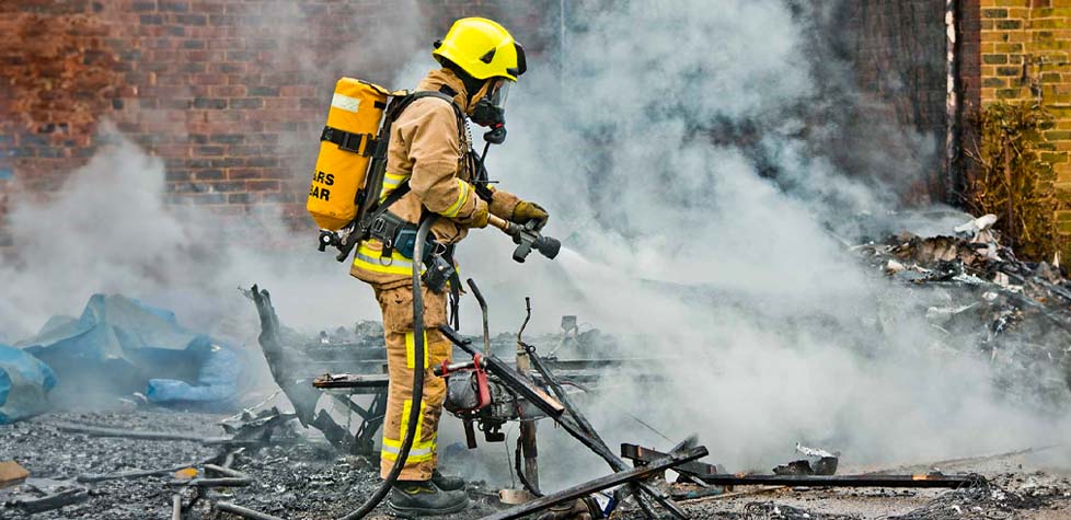 A segurança para a construção dos elevadores de emergência de bombeiros