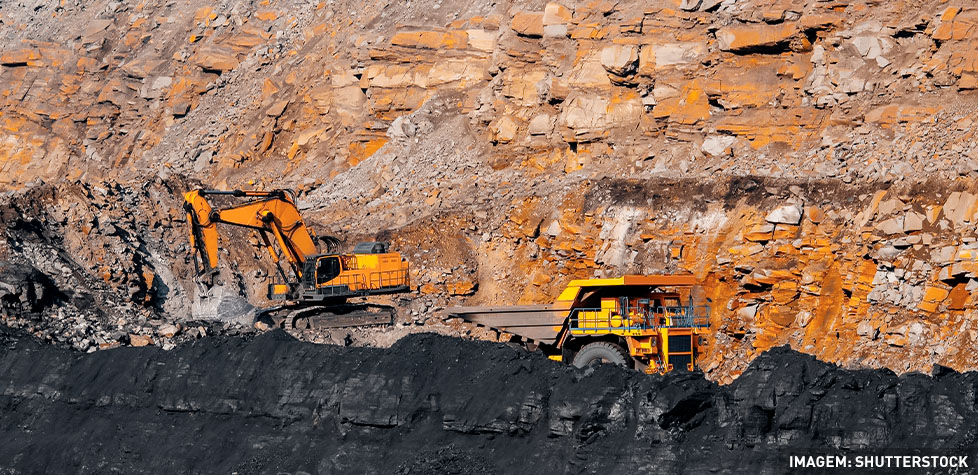 A elaboração de projetos  de pilhas de rejeito desaguado em mineração