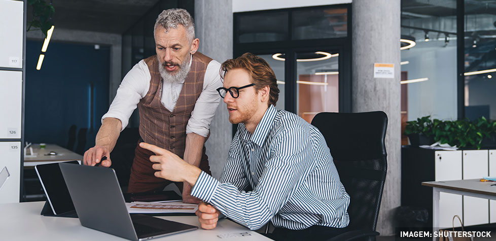 Jogando milhões na lata do lixo ou o erro que derruba a liderança